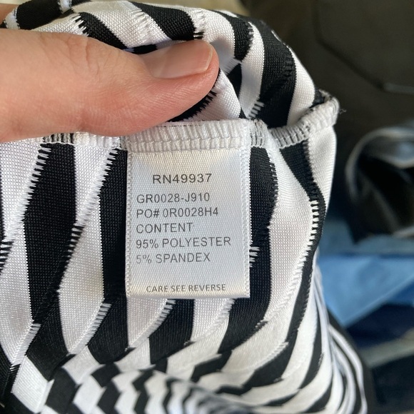 Tail - Ladies Kassidy Sleeveless Top - Dynamic Jacquard - Size Medium - Picture 5 of 7